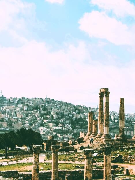 رحلات طيران إلى عمّان (AMM)